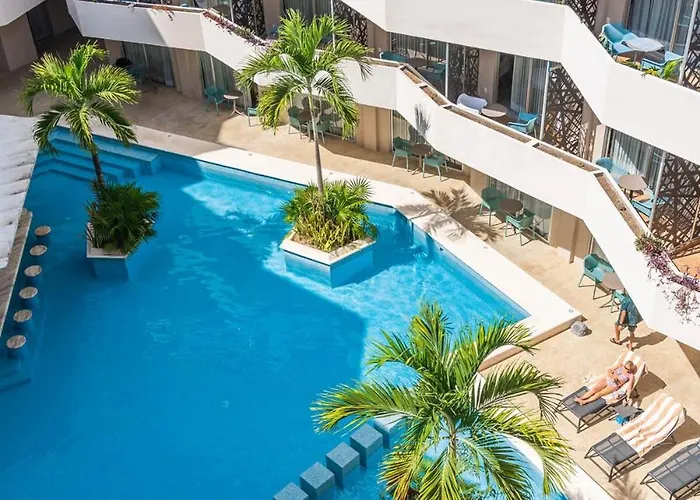 Beautiful And Centric 1br Ph Private Pool Holiday home