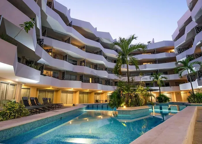 Beautiful And Centric 1br Ph Private Pool Holiday home *